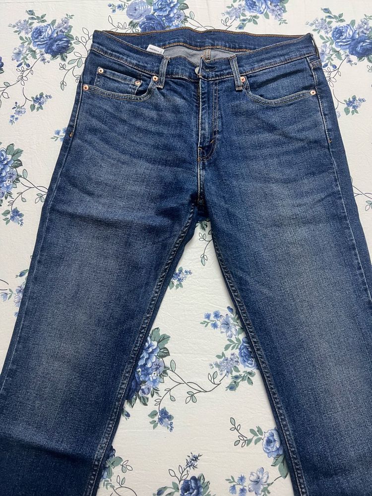 Levi’s Classic Blue Denim Jeans