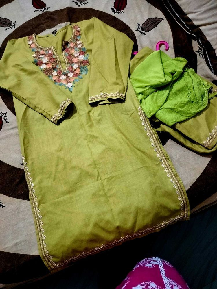 Beautiful Embroidered Kurta Set
