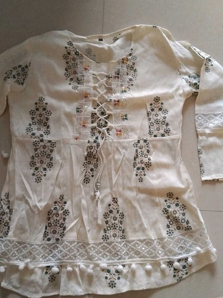 Printed White Top