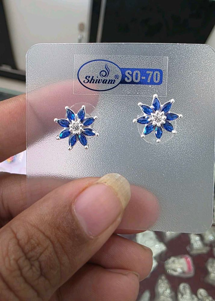 Elegant silver Blue Floral Stud Earrings