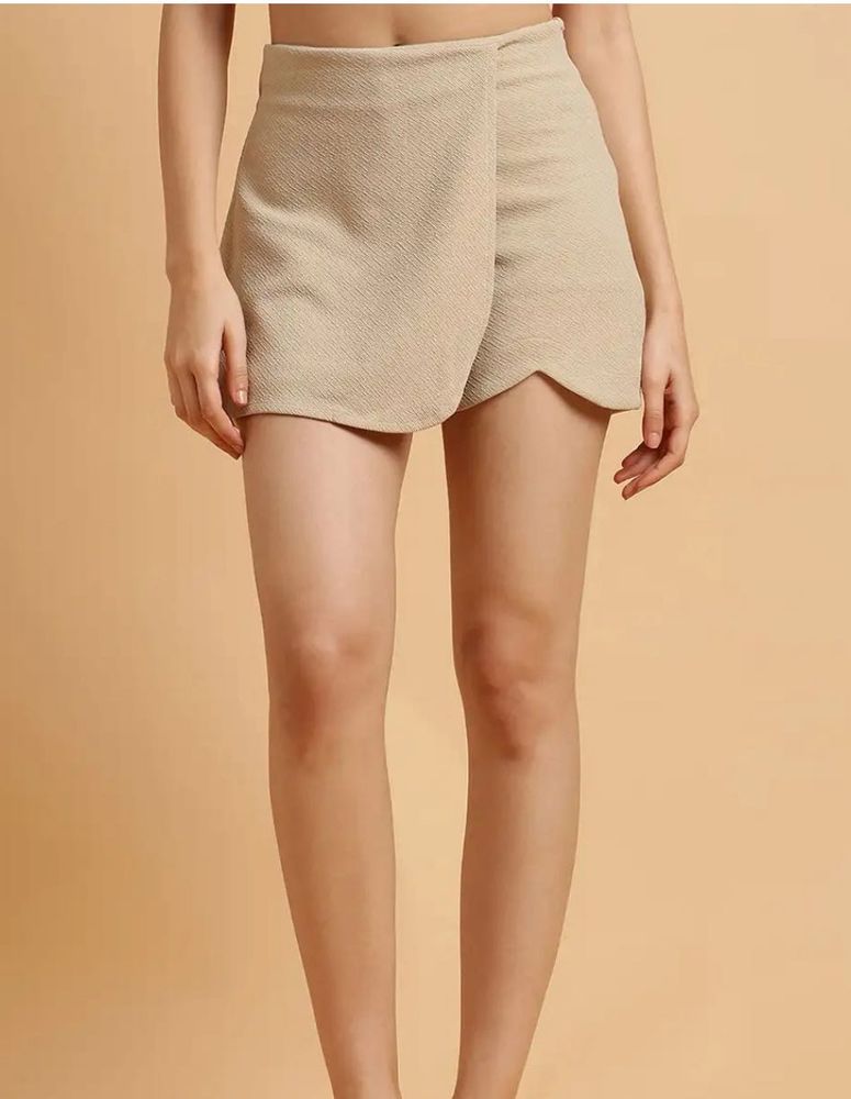 Elegant Beige Textured Skirt