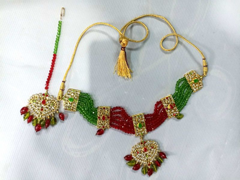 Red Green Kundan Jewelry Set