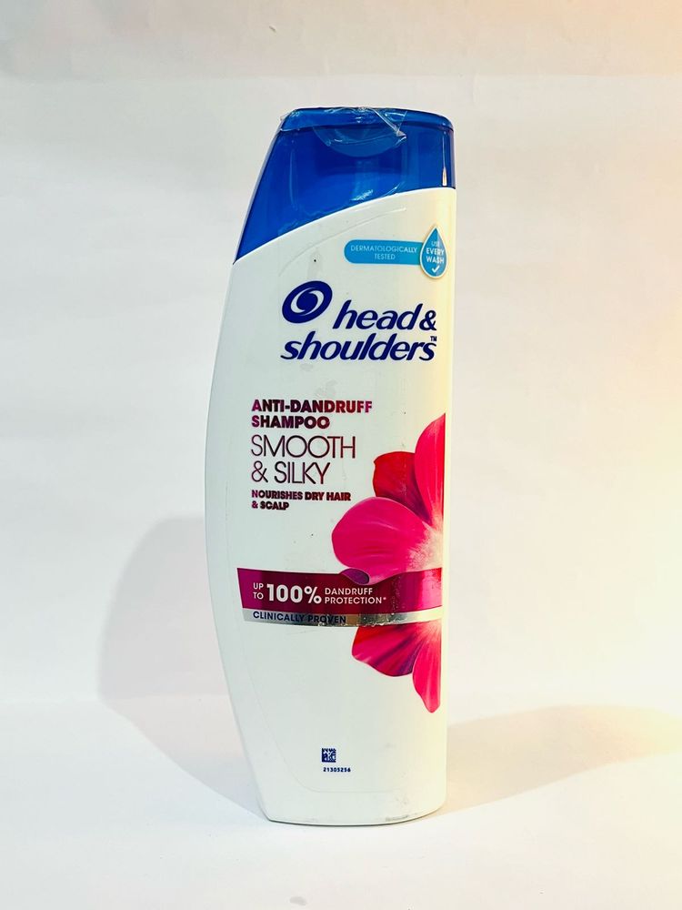 Head &amp; Shoulders Smooth &amp; Silky Shampoo