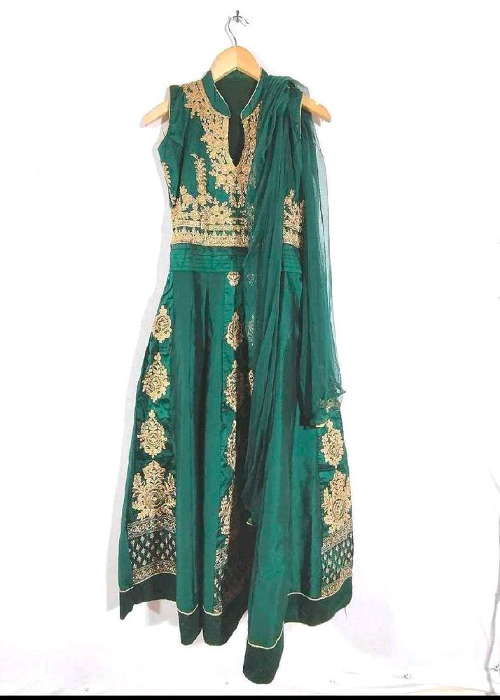 Party Wear Women Green Weeding Gown With Dupata