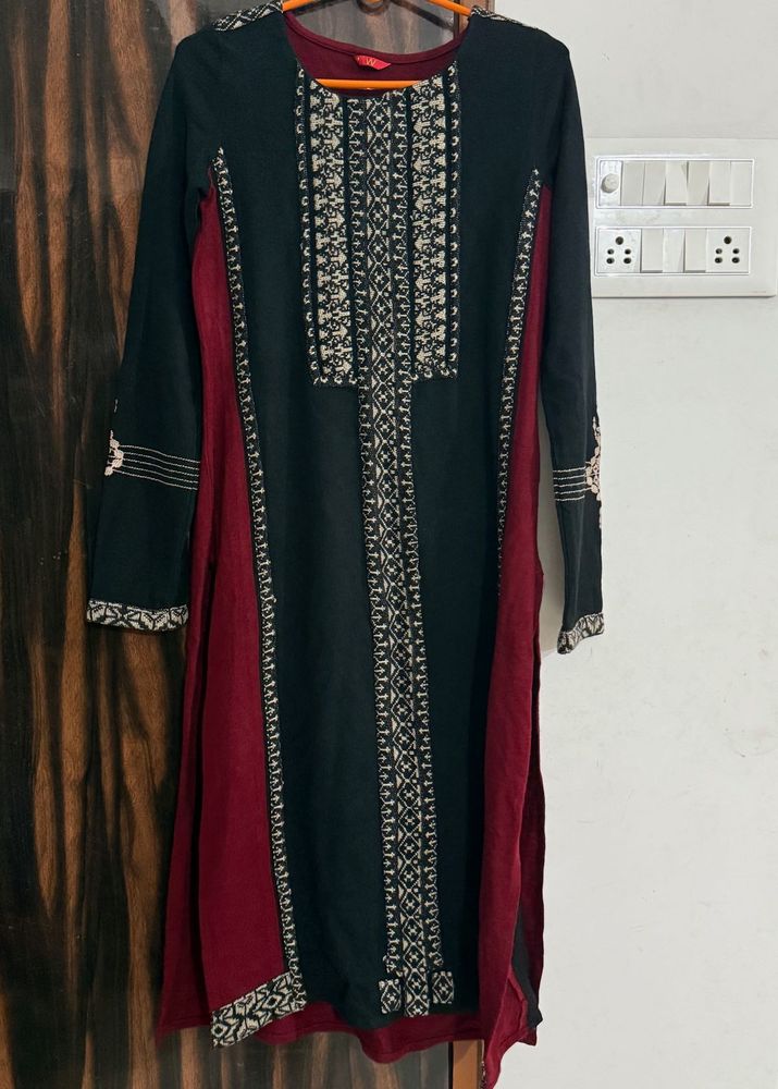 W Black &amp; Maroon Embroidered winter Kurta
