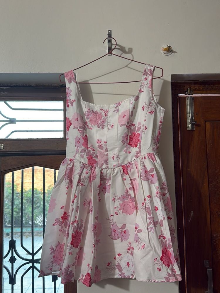 Chic Floral Print A-Line Dress