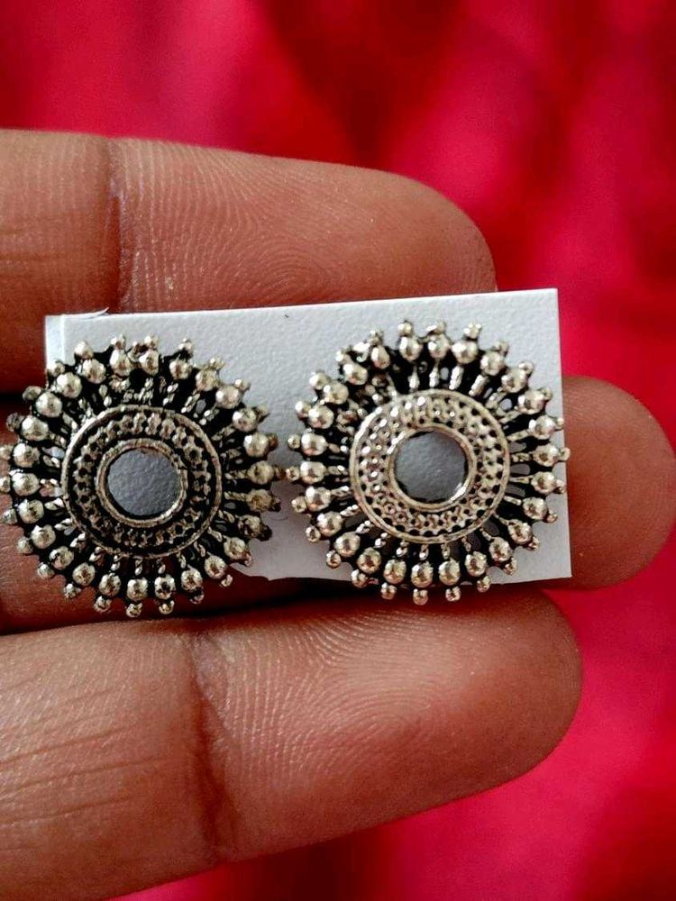 Oxidized Earing