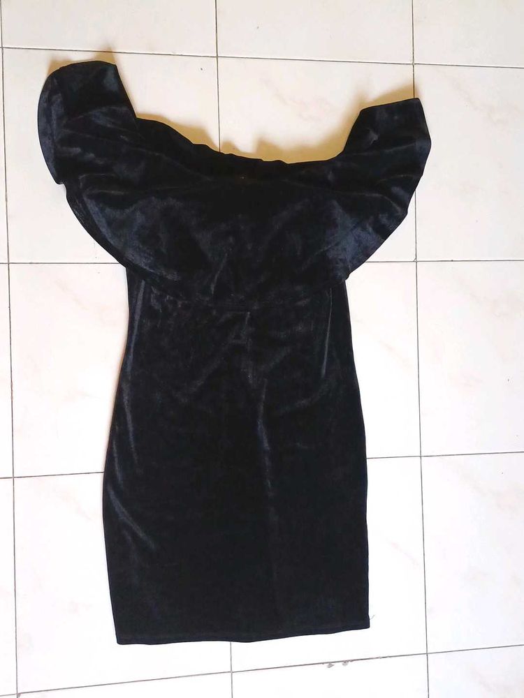 Black Velvet Off-the-Shoulder Dress