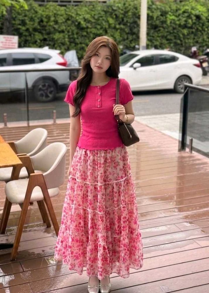 Rosy Bloom Ribbed Top &amp; Floral Tiered Maxi Skirt