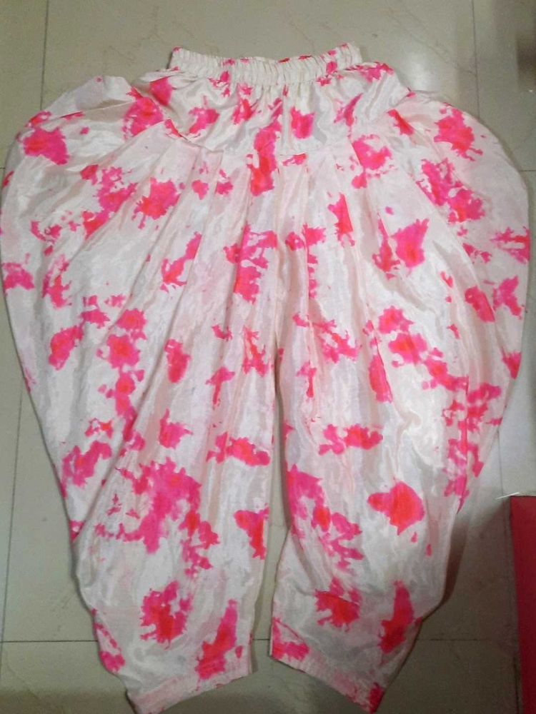 Stylish Pink &amp; White Dhoti Pants