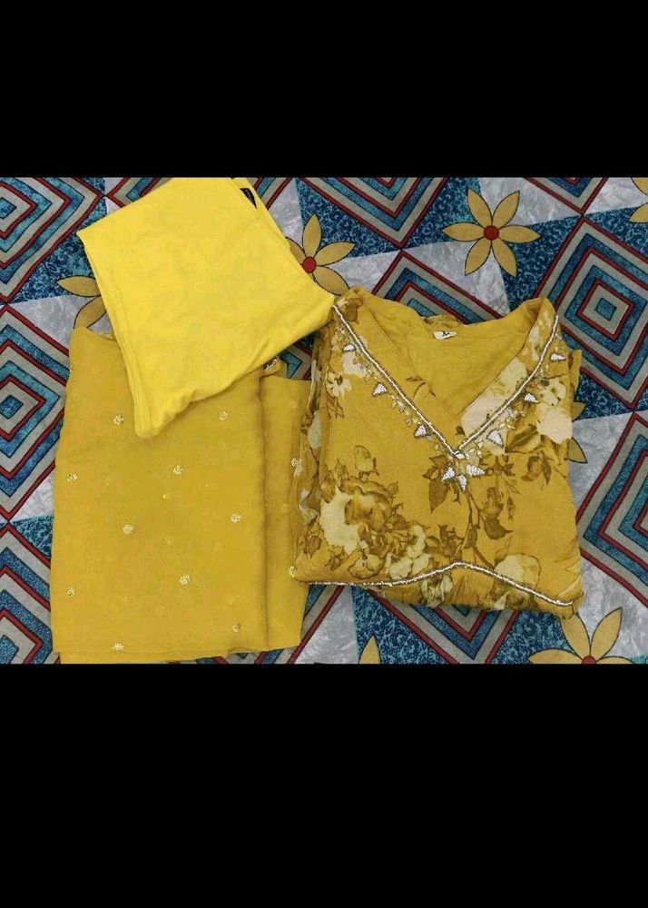 Beautiful Yellow Floral Kurta Set