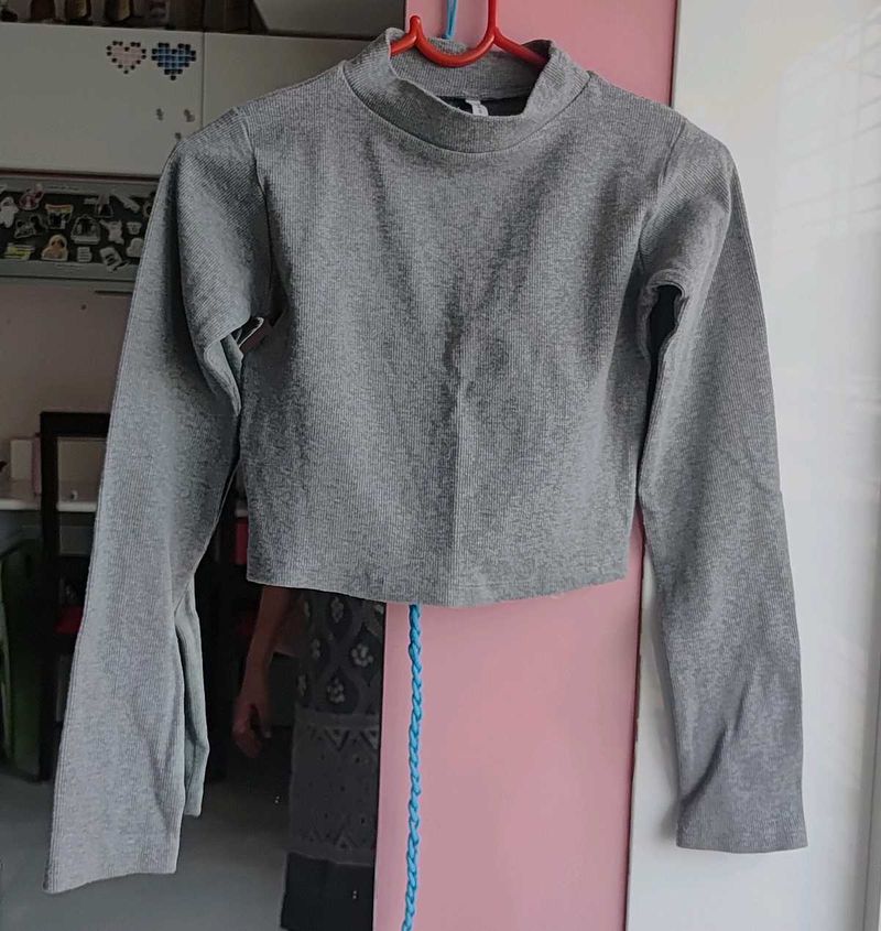 Grey Cropped Mock Neck Long Sleeve Top