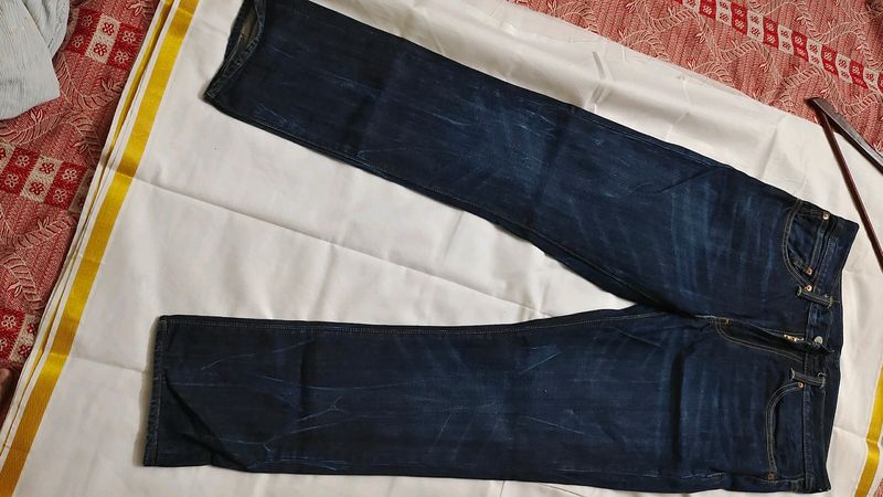 Levis Men Denim