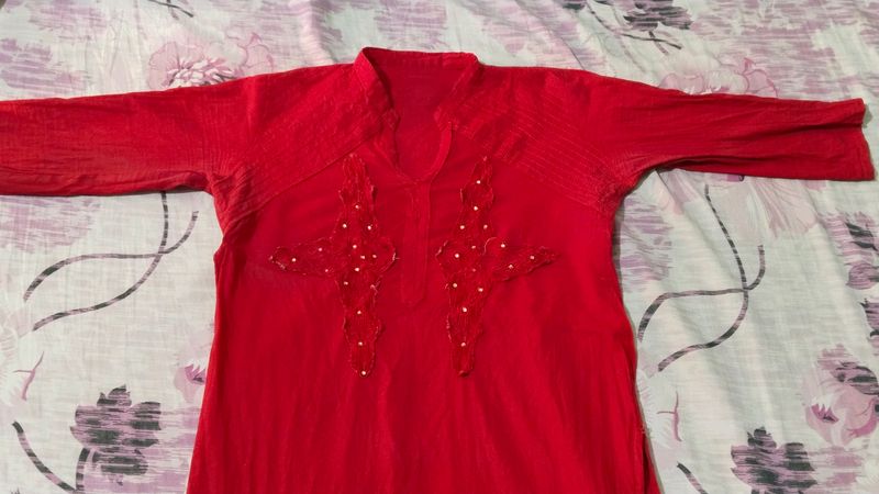 Red Kurti