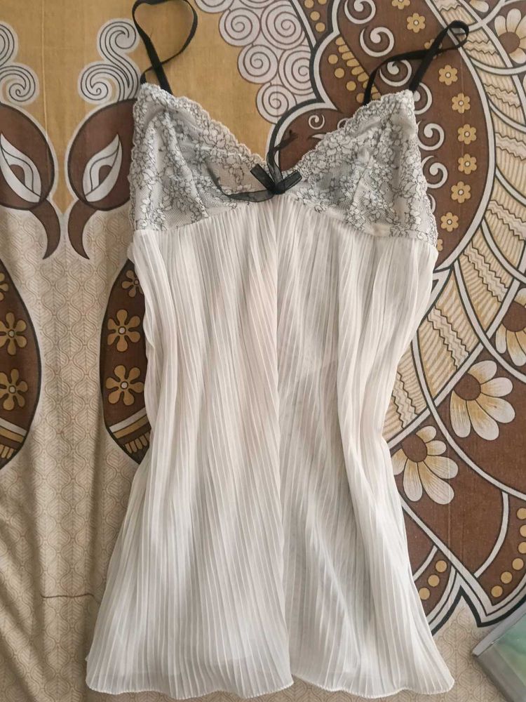 elegant white lace trim loose camisole top