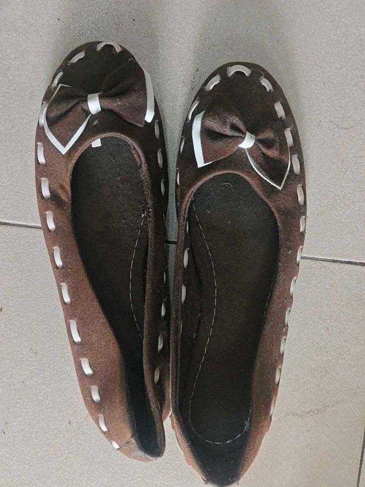 Cute Brown Ballerinas with Bow