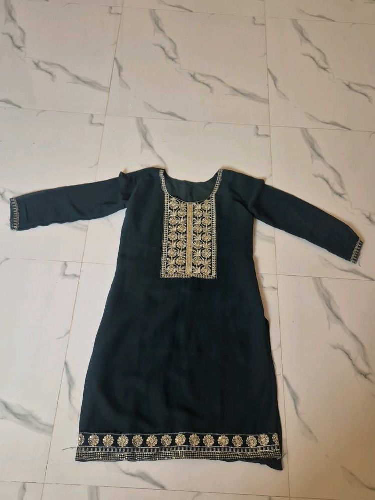 Elegant Dark Green Kurti