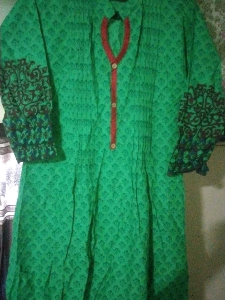 Green Printed Kurta with Red Neckline