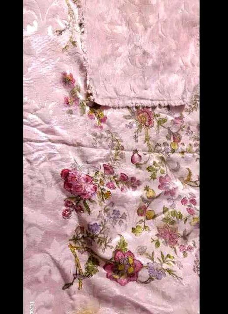 Vintage Floral Brocade Fabric bedsheet pillows