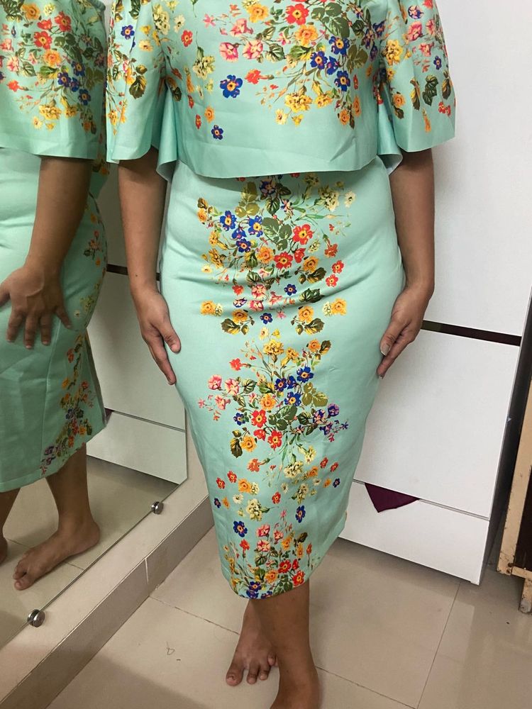 Cold Shoulder Midi Dress