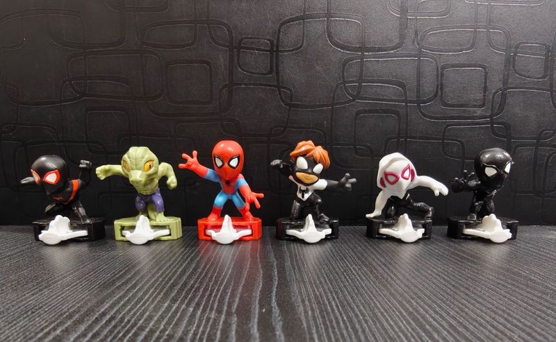 Kinderjoy Spider-Man Mini Figures