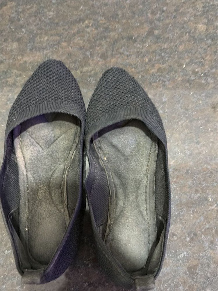 Comfortable Black Ballet Flats