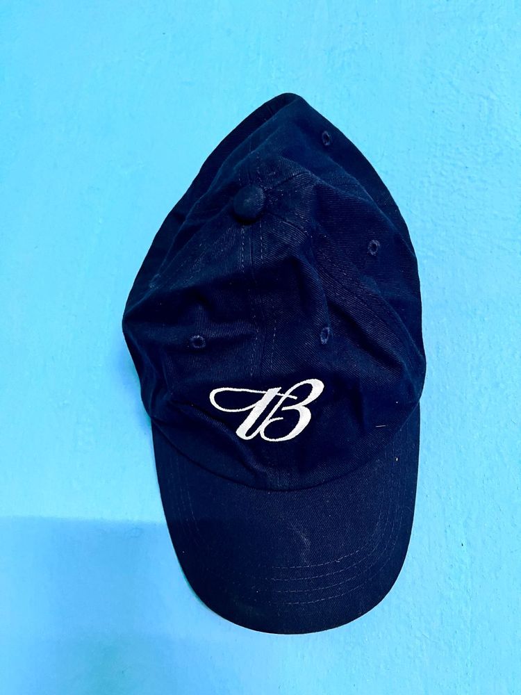 Stylish Navy Blue Baseball Cap