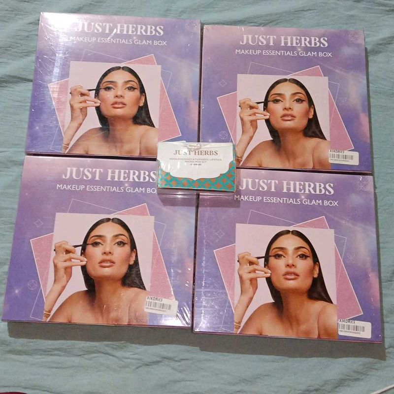 Four makeup kits and 1 Lipstick Kit