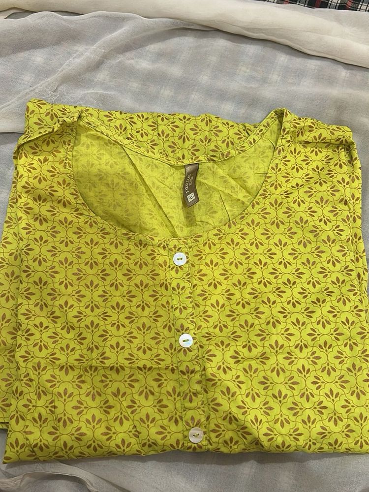 green kurta