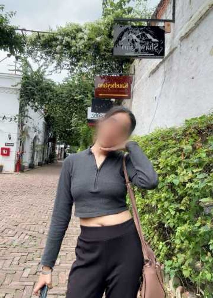 Grey Cropped Zip-Up Long Sleeve Top