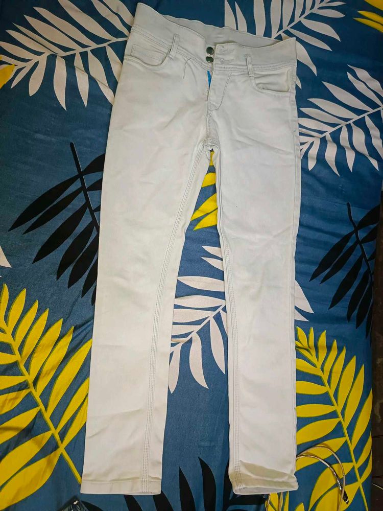 Light Wash Slim Fit Jeans