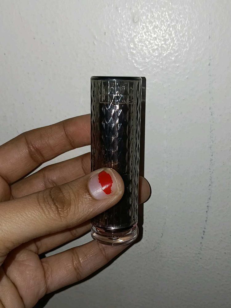 Chic Lipstick Tube
