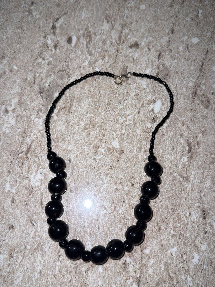 Chic Black Beaded Necklace