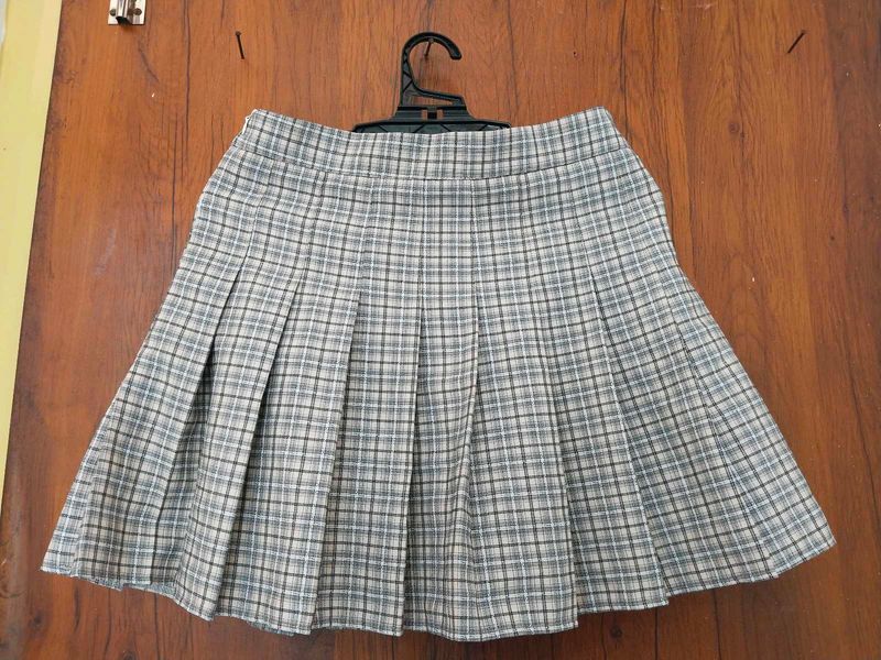 Plaid Pleated Mini Skirt