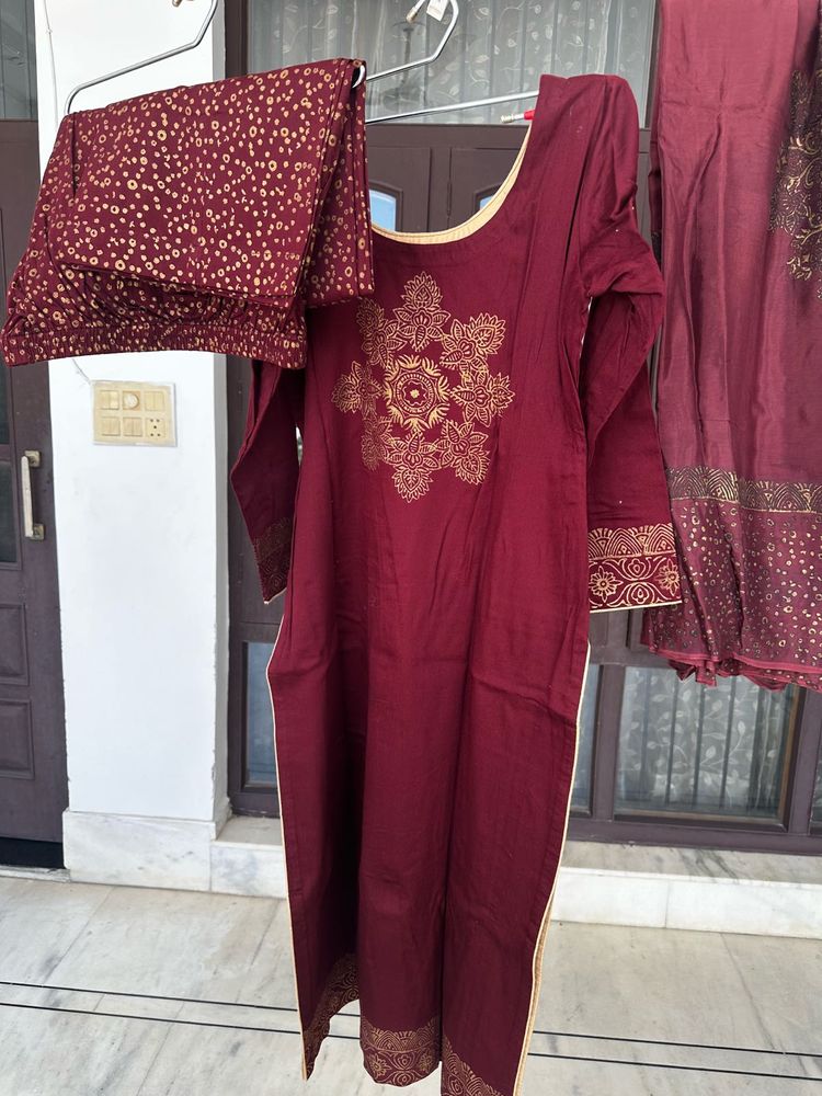 Maroon Kurta Set with Gold Print