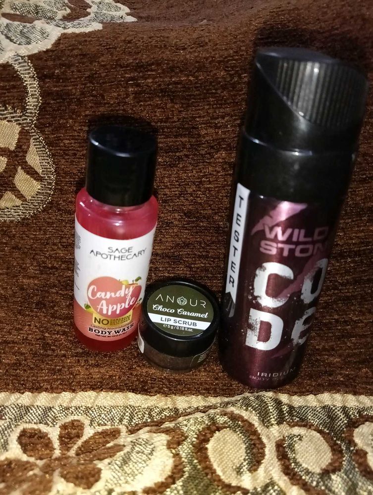 In Combo Body Wash,Lip Scrub, Perfume