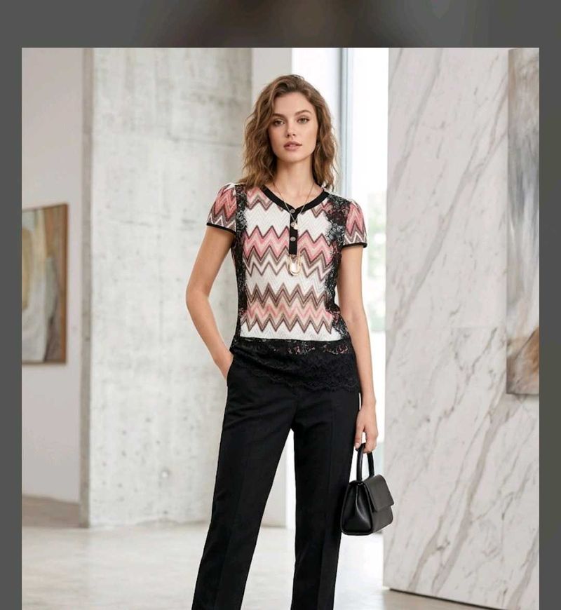 Stylish Chevron Print Kurta with Lace