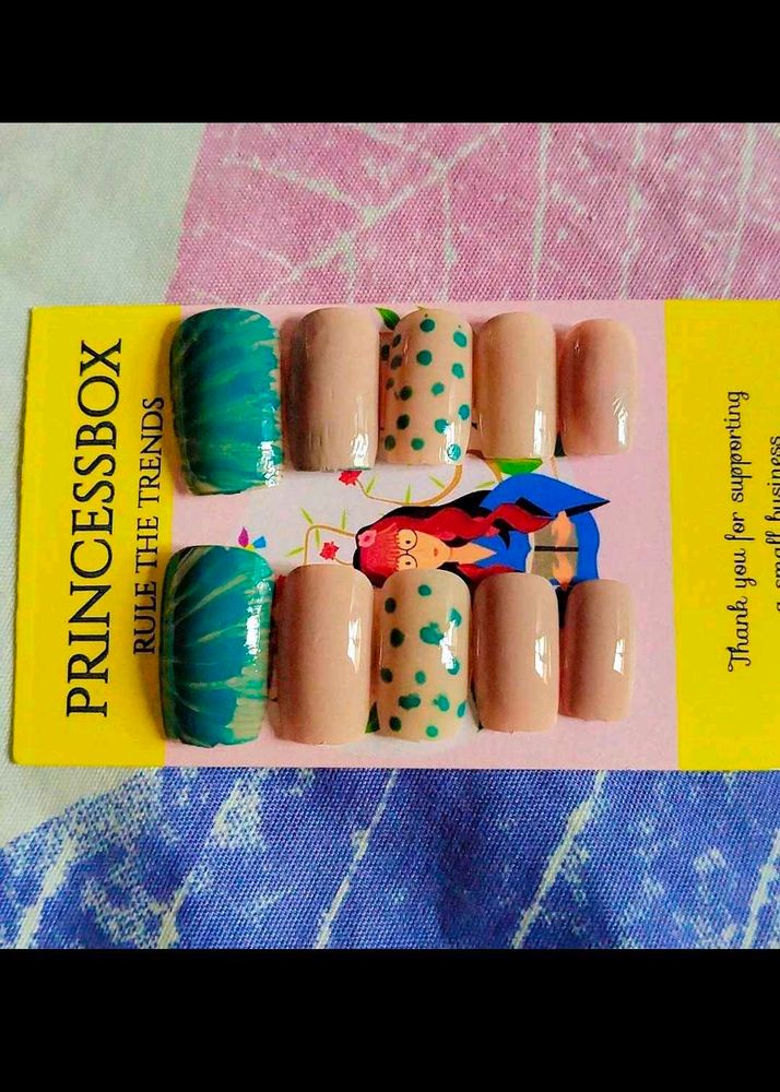 Princess Box Press On Nails