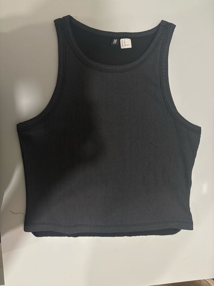 H&amp;M Ribbed Tank Top