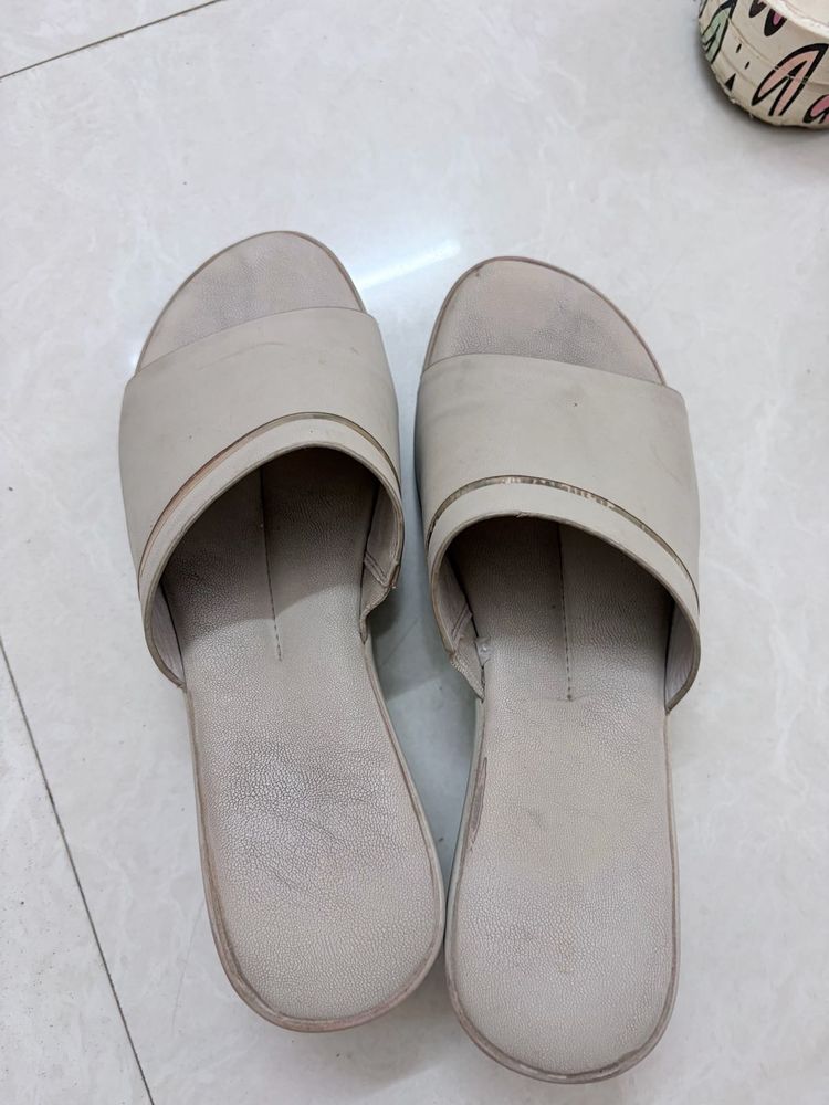 Stylish Women's Slip-On Sandals