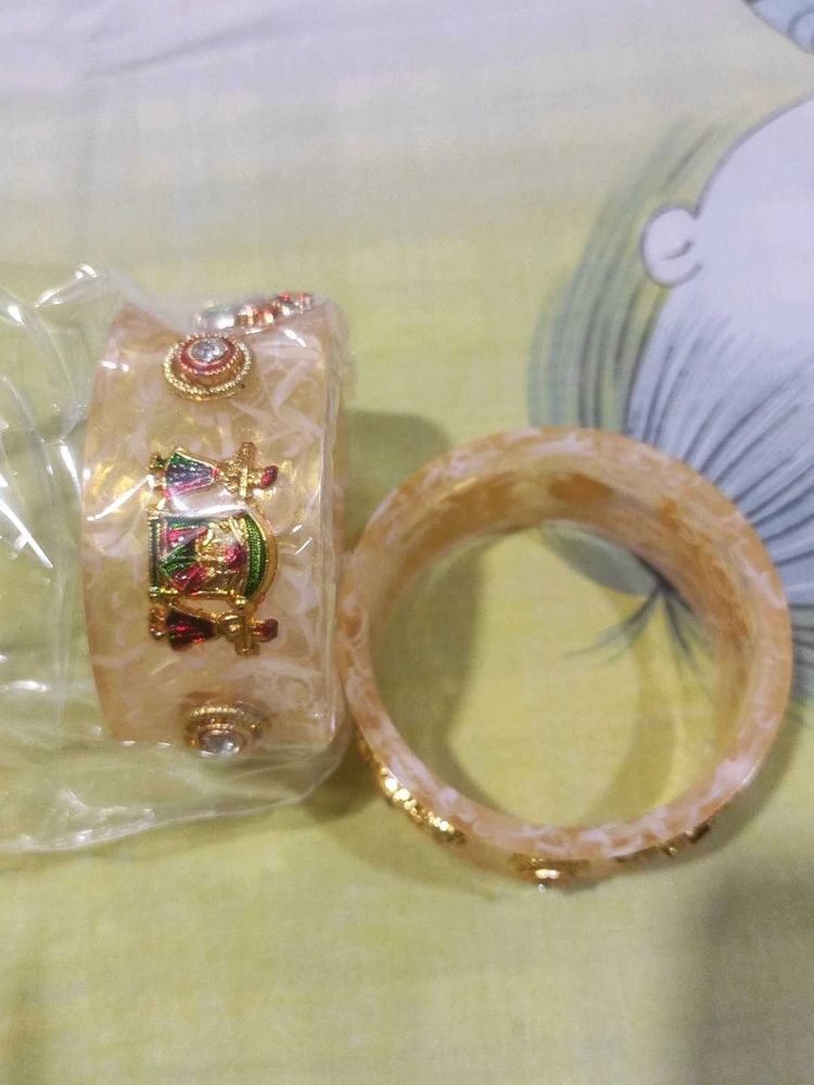 Ornate Bangle Set