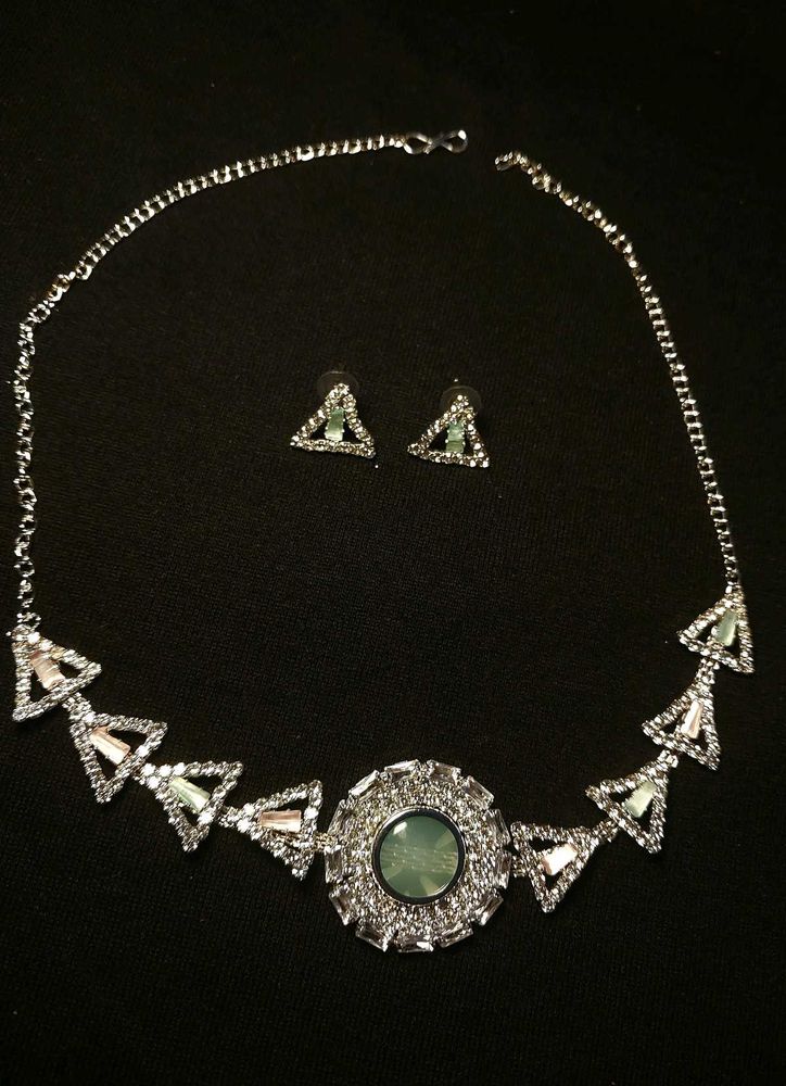 Chic Necklace and Earring Set