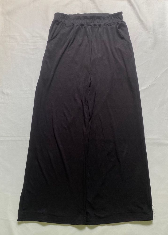 Comfortable Black Wide-Leg Pants