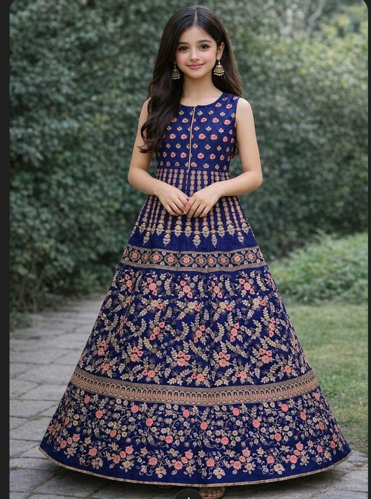 Ethnic gown with net dupatta for teenager