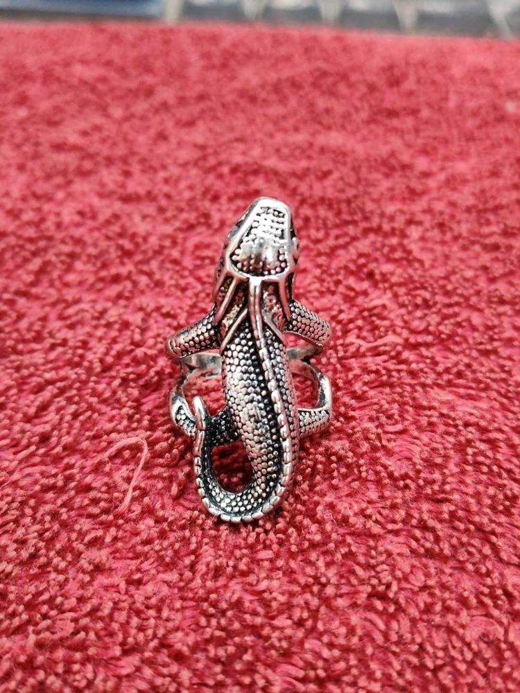Lizard Statement Ring