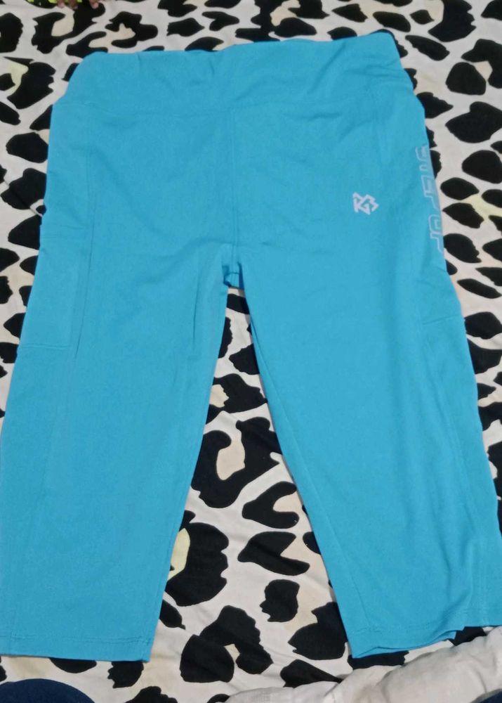 Comfortable Blue Capri Pants