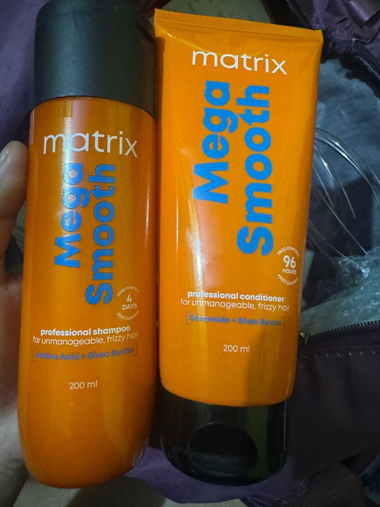 Matrix Mega Smooth Shampoo &amp; Conditioner Combo Set