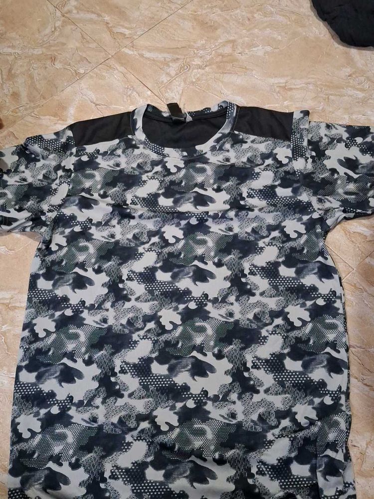 Men's Camouflage T-Shirt