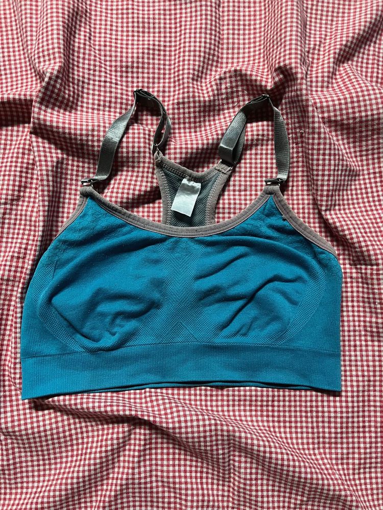 Comfortable Teal Sports Bra