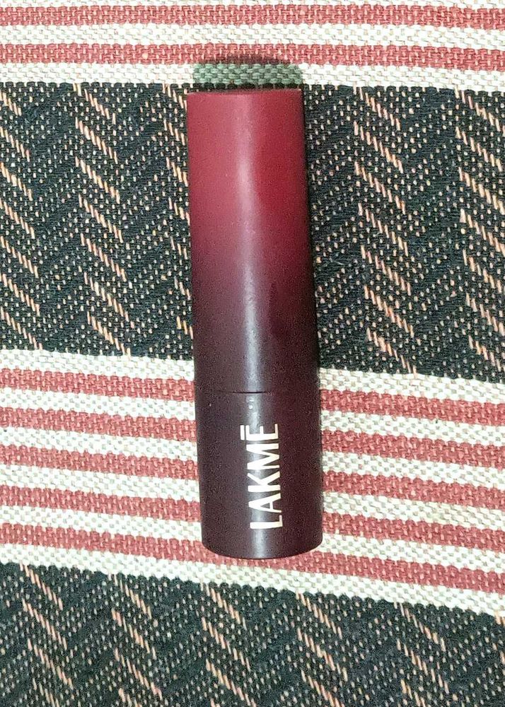 **FREE INSIDE** Lakme Lipstick